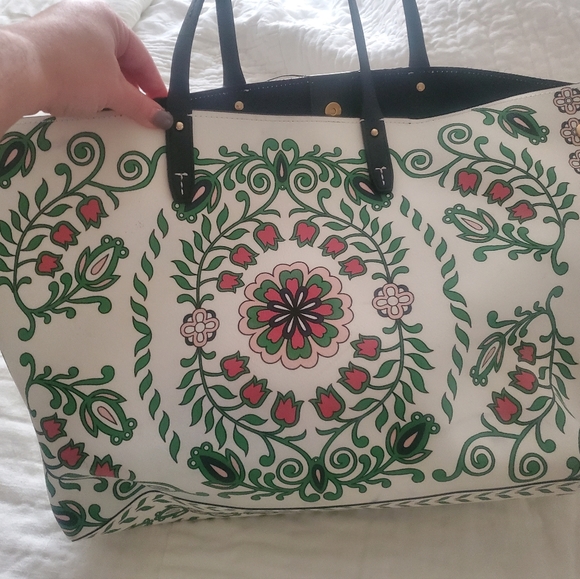 Tory Burch Kerrington tote - Picture 3 of 9